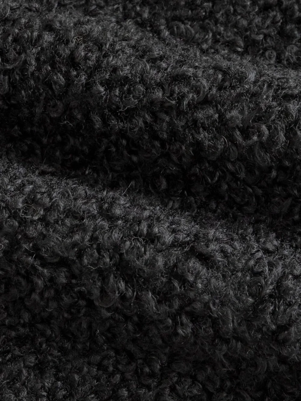 NWOT Plush Black Sherpa (?) Soft Cushion Pillow Covers Black with Gold Heart